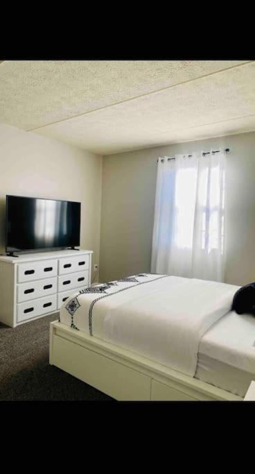 Honoray-Kes Apartment มอนโรวิลล์ ภายนอก รูปภาพ